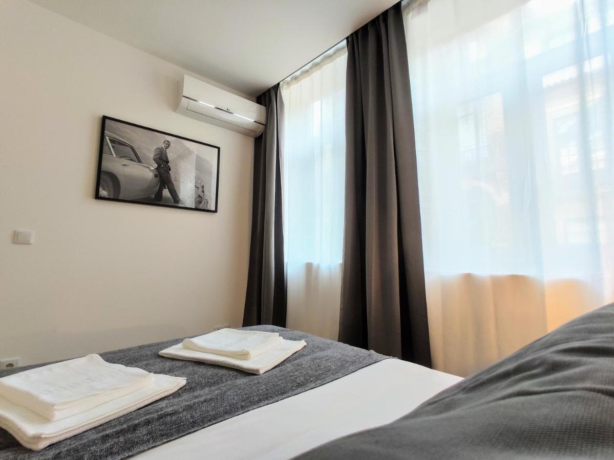 Bombarda Cinema Apartments Porto Exteriér fotografie
